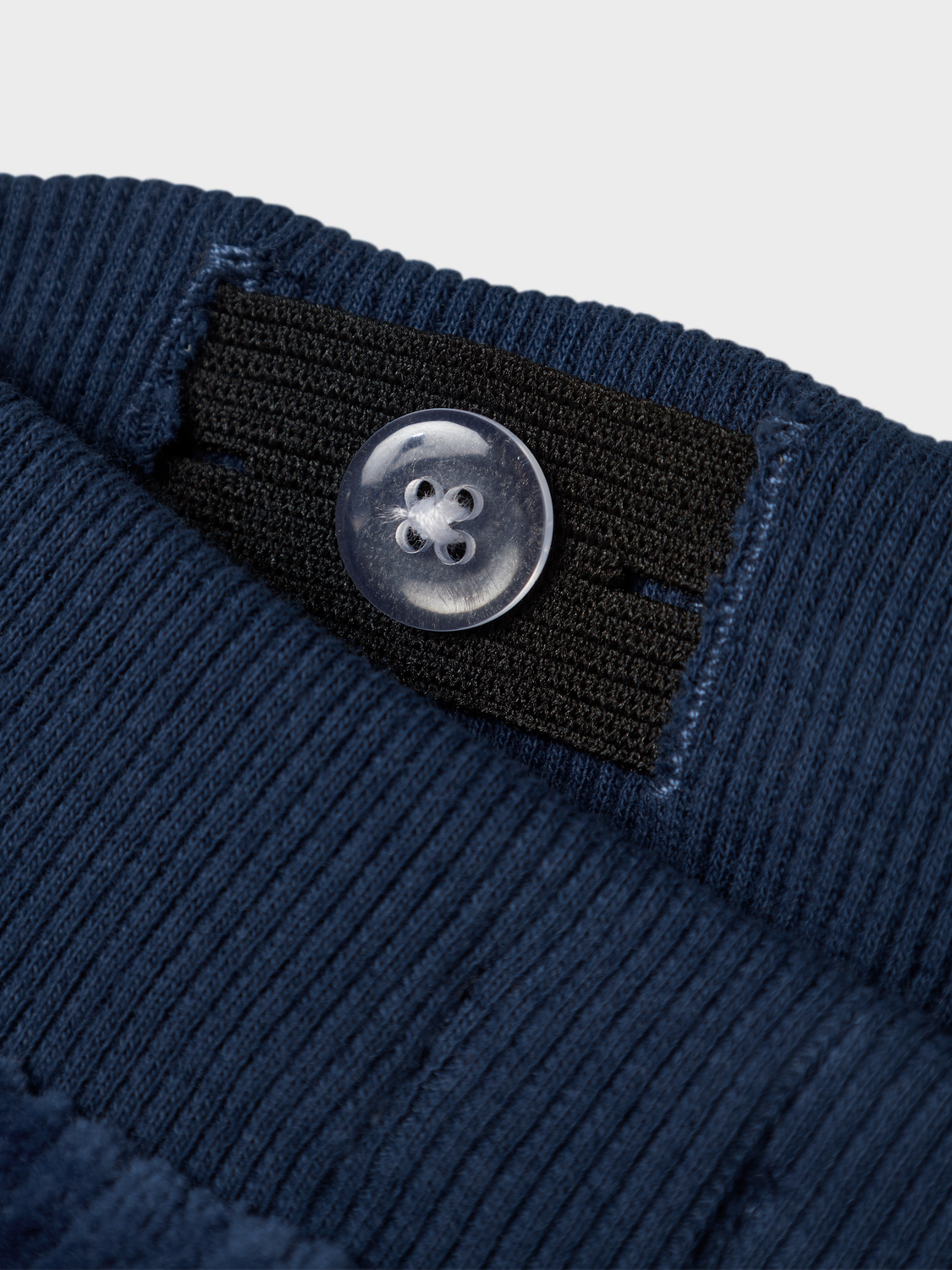 model_shot-front_full